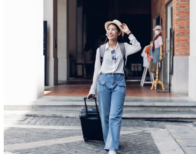 5 Smart Strategies for Digital Nomads Combining eSIM Plans and Short-Term Rentals in 2026